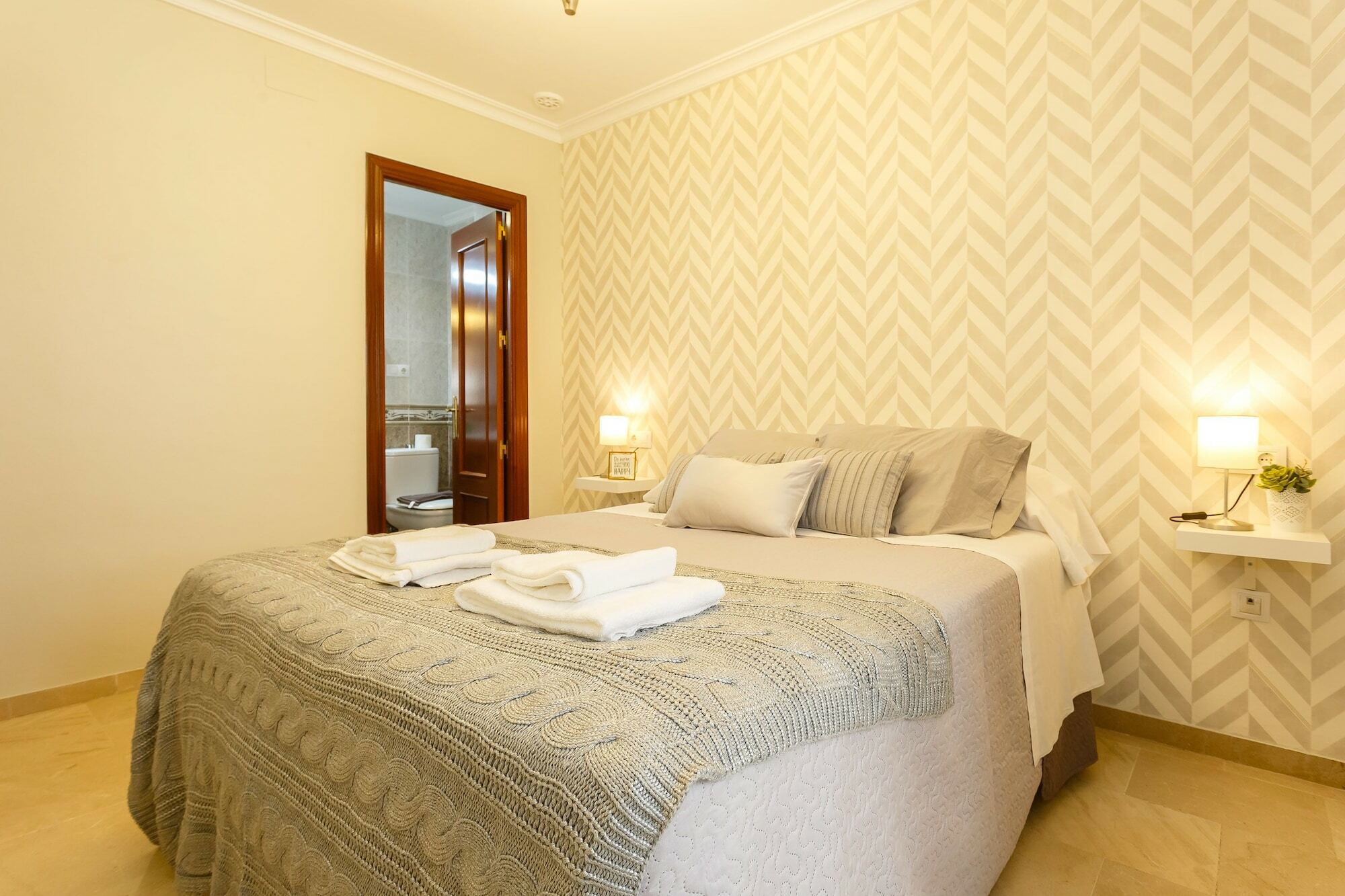 Casa Comandante Filipinas Apartment Кадис Екстериор снимка
